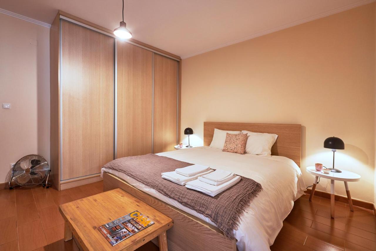 Spacious And Renovated Apartment With Amazing Patio, By Timecooler Lizbona Zewnętrze zdjęcie