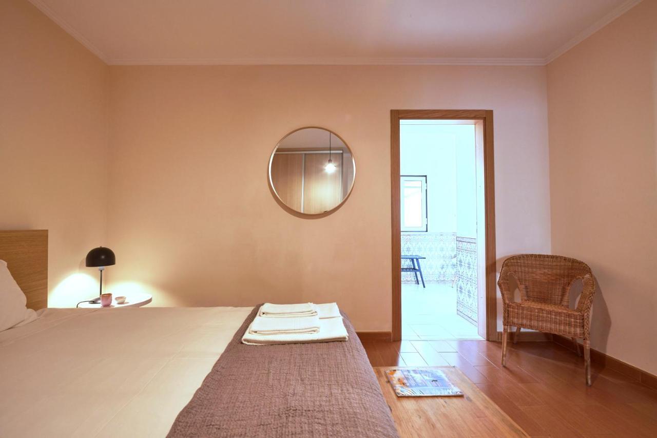 Spacious And Renovated Apartment With Amazing Patio, By Timecooler Lizbona Zewnętrze zdjęcie
