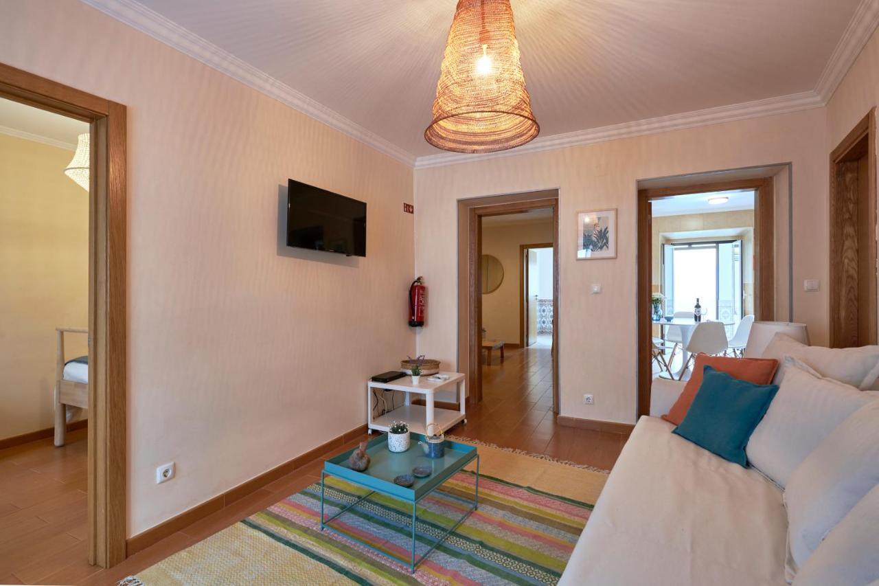 Spacious And Renovated Apartment With Amazing Patio, By Timecooler Lizbona Zewnętrze zdjęcie