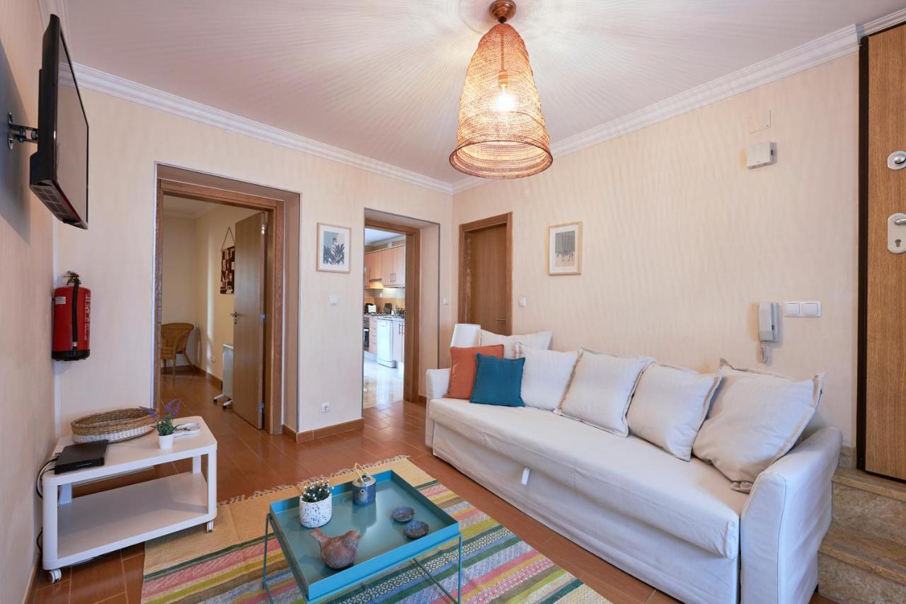 Spacious And Renovated Apartment With Amazing Patio, By Timecooler Lizbona Zewnętrze zdjęcie